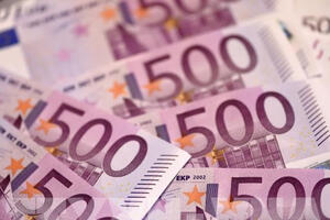 Tỷ giá Euro hôm nay 2/4/2024: Đồng Euro tiếp tục lao dốc