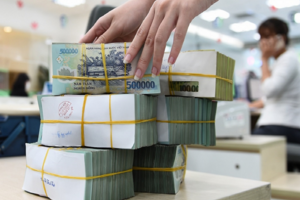 Lãi suất liên ngân hàng tăng vọt, đâu là nguyên nhân?