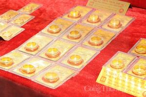 Giá vàng hôm nay 10/4/2024: Vàng trong nước lẫn thế giới đang đắt chưa từng thấy