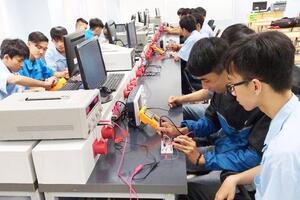 Gắn thực học và thực nghiệp, nâng cao chất lượng nguồn nhân lực trong tình hình mới