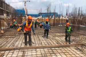 Giá thép hôm nay ngày 15/4/2024: Triển vọng giá quặng sắt tăng trưởng bền vững