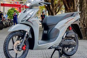 Giá xe Vision hôm nay ngày 16/4/2024: Xe Vision 2024 thể thao đại lý bán 37,5 triệu đồng