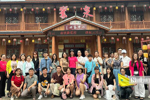 Cao Bằng: "Hút" khách vì tour du lịch xuyên biên giới