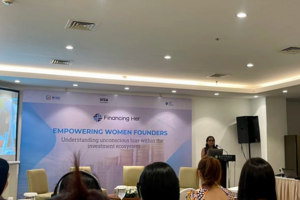Nữ founder đi gọi vốn: Làm việc 16 tiếng/ngày liên tục trong vòng 3-4 năm vẫn bị coi là do “may mắn”?