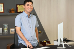 Ông Vũ Đình Độ từ nhiệm vị trí Chủ tịch HĐQT DNP Holding sau 9 năm đảm nhiệm, cùng 1 nữ thành viên HĐQT