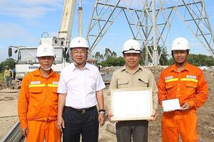 Thi công đường dây 500kV mạch 3: Thêm 1 tập thể 41 cá nhân được khen thưởng đột xuất