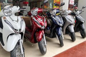 Giá xe máy Lead mới nhất hôm nay 30/5/2024: Xe Honda Lead 2024 các khu vực chênh nhau 2 triệu đồng