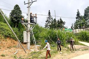 Hà Giang: Đưa điện lưới về thôn, bản nơi biên giới