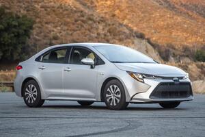 Top 10 ôtô cỡ nhỏ bán chạy nhất thế giới: Honda Civic bám đuổi