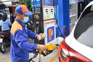 Giá xăng dầu hôm nay ngày 10/7/2024: Giá dầu thế giới tiếp đà “lao dốc” không phanh