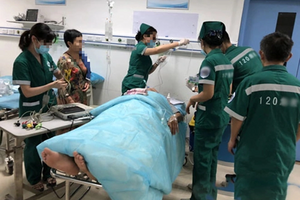 Người đàn ông qua đời vì nhồi máu não, bác sĩ cảnh báo: 2 món này phá mạch máu còn nhanh hơn thịt mỡ