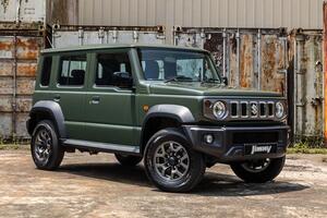 Suzuki Jimny 5 cửa 2024 trình làng, giá gần 1 tỷ đồng