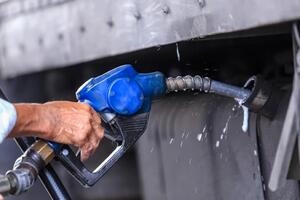 VCCI kiến nghị cho phép thương nhân phân phối mua bán xăng dầu lẫn nhau