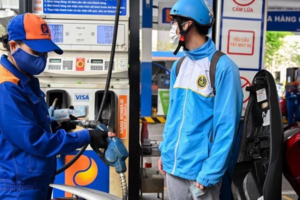Giá xăng dầu hôm nay ngày 5/8/2024: Giá xăng dầu giảm sâu hơn sau tuyên bố của OPEC+