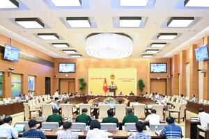 Ủy ban Thường vụ Quốc hội cho ý kiến về 8 dự án luật