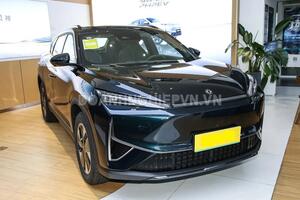 SUV dài gần 4,7 mét, công suất 360 mã lực, ‘uống xăng như ngửi’, giá gần 420 triệu đồng