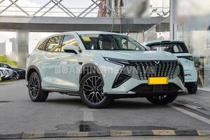 SUV đẹp long lanh, công suất 343 mã lực, tiết kiệm xăng hơn xe máy, giá gần 360 triệu đồng