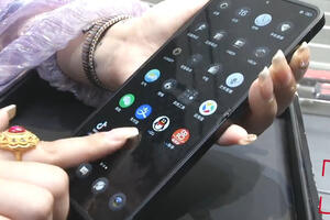 Chi gần 100 triệu mua điện thoại Vertu, người phụ nữ đòi trả lại hàng ngay lập tức vì máy quá “đơ lag”