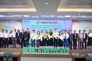 Sinh viên ĐH Đông Á đạt 34 giải thưởng trong nước và quốc tế năm học 2023 - 2024