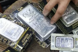 Giá bạc hôm nay 28/8/2024: Bạc duy trì đà tăng