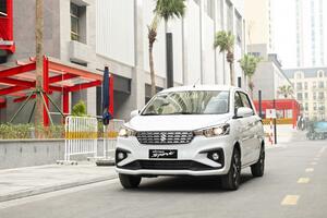 Hàng loạt mẫu xe Suzuki giảm giá đẩy hàng tồn