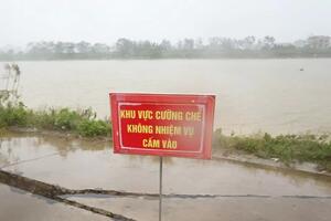 Báo động lũ sông Cầu: Bắc Ninh ra công điện gấp