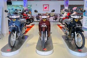Thế chân Wave Alpha, ‘huyền thoại xe số’ Honda Dream 125 2025 đã về đại lý, lấn át cả Future, giá rẻ