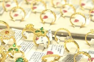 Cập nhật giá vàng SJC, DOJI, PNJ, 9999, giá vàng nhẫn hôm nay 20/9