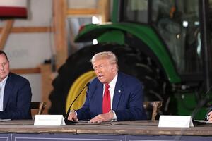 Ông Trump sẽ "đòi nợ" thỏa thuận 200 tỷ đô ngay khi trở về Nhà Trắng: Ai là người nhận cuộc gọi đầu tiên?