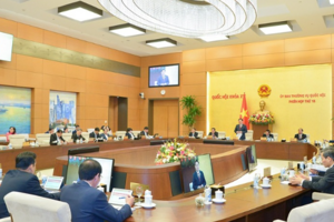 Ủy ban Thường vụ QH xem xét các vấn đề quan trọng, công tác nhân sự