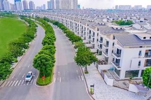 Giá nhà tăng nhanh là thách thức lớn so với thu nhập người dân
