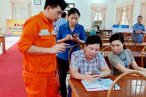 Công ty Điện lực Phú Thọ đẩy mạnh chuyển đổi số trong hoạt động kinh doanh