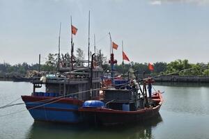 Quảng Nam cấm biển từ 10 giờ ngày 25/10