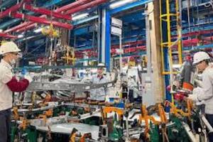 Sản xuất công nghiệp tháng 10 tiếp tục xu hướng tích cực
