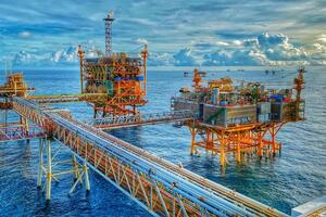 Giá dầu hôm nay (13/11): Dầu thô tăng nhẹ