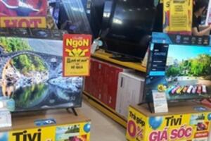 Tivi giảm giá sốc, nhiều mẫu chỉ còn dưới 3 triệu đồng/chiếc
