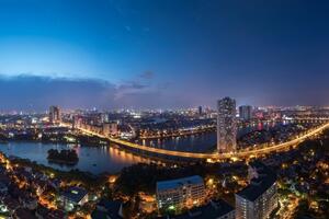 Hà Nội: Lực cầu siêu lớn, chung cư tiếp đà "nóng" từng ngày