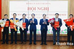 Tin nhân sự 20/2: Bổ nhiệm cán bộ tại Hải Dương và 3 tỉnh phía Nam