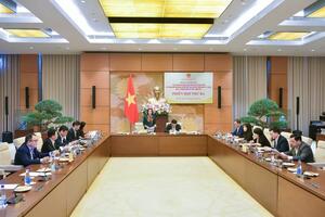 Giám sát thực hiện chính sách về sử dụng nguồn nhân lực