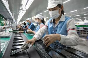 Tăng trưởng kinh tế năm 2025: 3 nhiệm vụ của ngành Công Thương