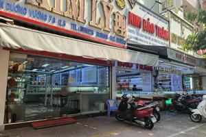 TP.Hồ Chí Minh: Giá vàng phá đỉnh, khách mua ‘quay xe'