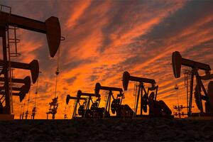 Giá xăng dầu hôm nay (26-3): Dầu Brent và WTI cùng tiến