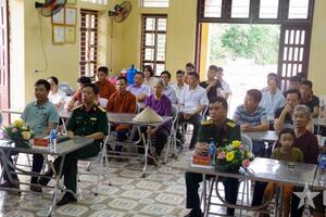 Phổ biến, giáo dục pháp luật sát thực tế đơn vị, địa phương