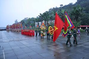 Chủ tịch nước Lương Cường dự Lễ dâng hương tưởng niệm các Vua Hùng