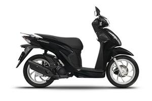 Giá xe Honda Vision 8/4: Giá đại lý cao hơn đề xuất