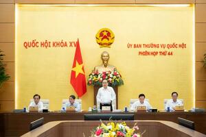 Chủ tịch Quốc hội: Có thể phải làm đêm để xem xét sắp xếp cấp xã
