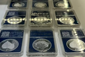 Giá bạc hôm nay 16/4/2025: Bạc nối đà tăng