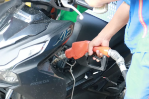 Giá xăng dầu hôm nay 21/04/2025: Dầu WTI và Brent bật tăng