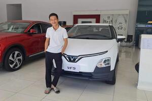 Chạy hơn 5.000 km/tháng, chủ xe VinFast VF 5 chia sẻ: “Chi phí rẻ, nhiều tính năng an toàn, vượt đèo dốc dễ dàng”