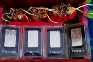 Giá bạc hôm nay 25/4/2025: Bạc tăng vọt